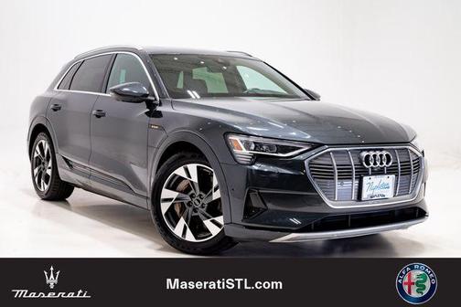 Gray Metallic 2023 Audi e-tron Premium Plus quattro