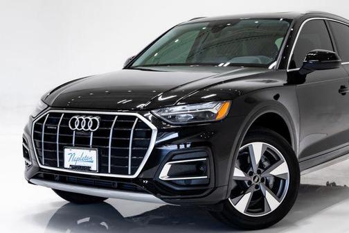 Brilliant Black 2023 Audi Q5 40 Premium Plus