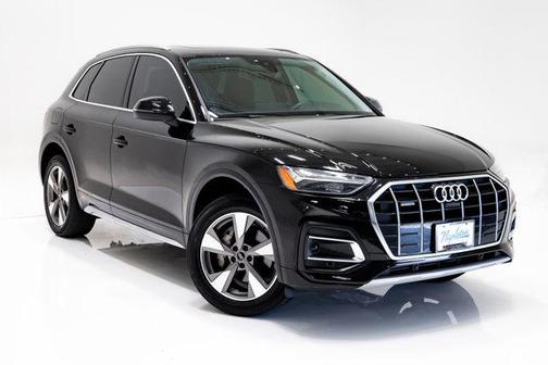 Brilliant Black 2023 Audi Q5 40 Premium Plus
