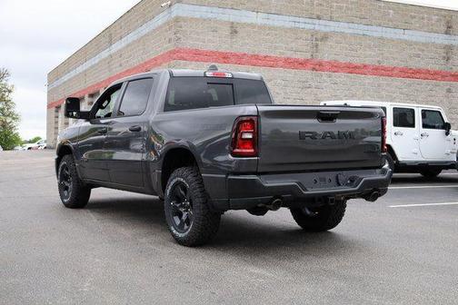2025 RAM 1500 Warlock Crew Cab 4x4 5'7' Box