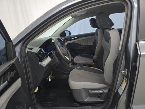 Platinum Gray Metallic 2022 Volkswagen Taos S