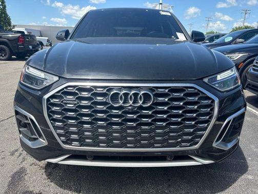 Mythos Black Metallic 2022 Audi Q5 45 S line Premium Plus