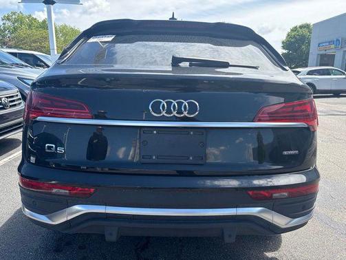 Mythos Black Metallic 2022 Audi Q5 45 S line Premium Plus