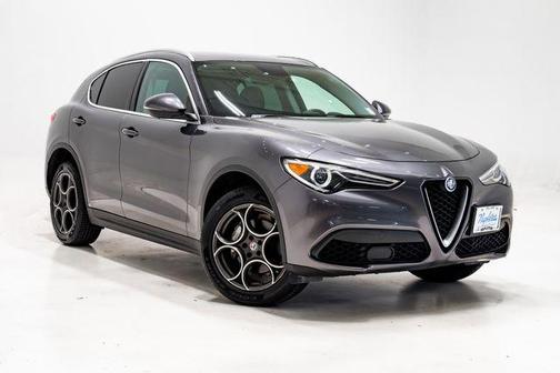 Vesuvio Gray Metallic 2019 Alfa Romeo Stelvio Base