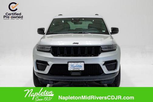 Silver Zynith 2025 Jeep Grand Cherokee Altitude