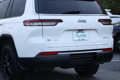 2022 Jeep Grand Cherokee L Laredo