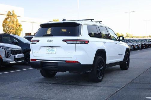 2022 Jeep Grand Cherokee L Laredo