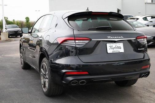 2022 Maserati Levante Modena