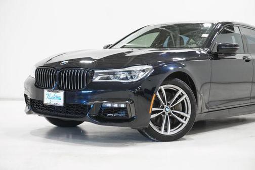 Carbon Black Metallic 2019 BMW 750 i xDrive