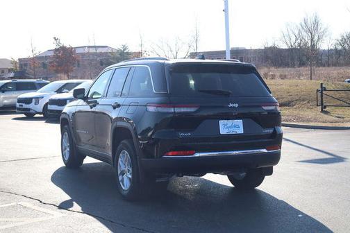 2026 Jeep Grand Cherokee Laredo