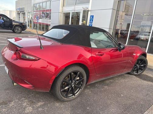 2019 Mazda MX-5 Miata Club