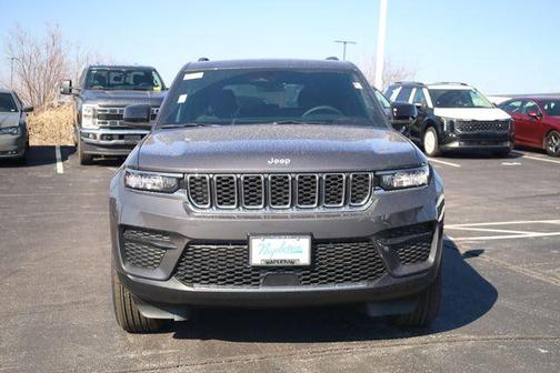 2026 Jeep Grand Cherokee Altitude