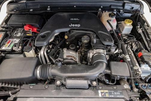 Black Clearcoat 2020 Jeep Gladiator Overland