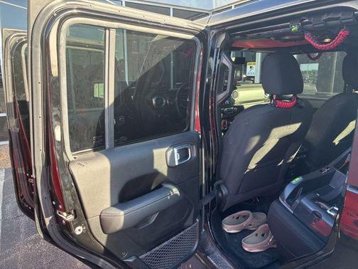 Black Clearcoat 2020 Jeep Gladiator Overland