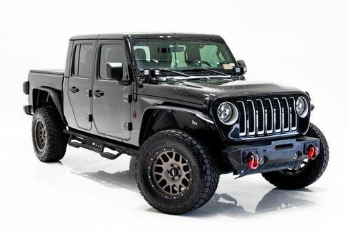Black Clearcoat 2020 Jeep Gladiator Overland