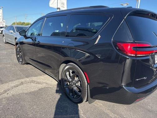 2024 Chrysler Pacifica Limited