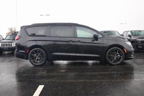 2024 Chrysler Pacifica Limited