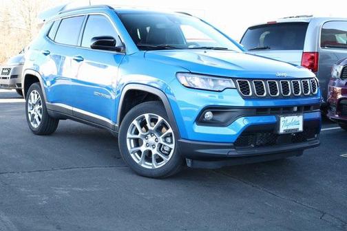2024 Jeep Compass Latitude Lux