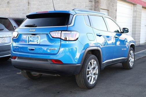 2024 Jeep Compass Latitude Lux