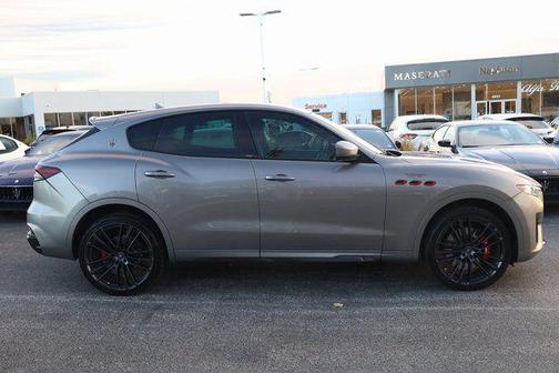 2022 Maserati Levante Trofeo