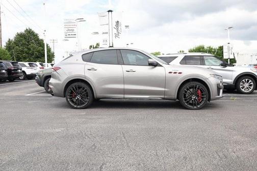 2022 Maserati Levante Trofeo