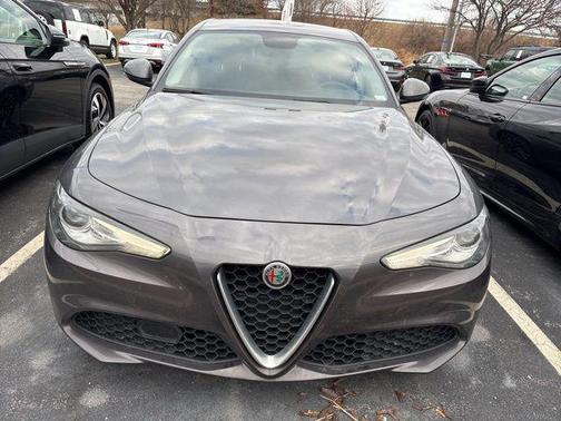 2018 Alfa Romeo Giulia Base