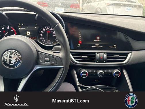 2018 Alfa Romeo Giulia Base