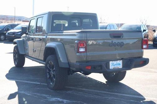 2025 Jeep Gladiator Nighthawk