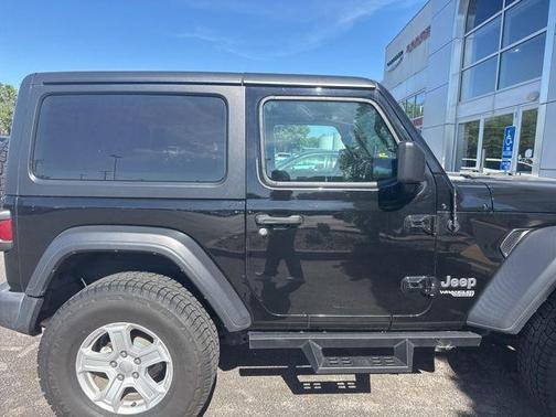 Black Clearcoat 2020 Jeep Wrangler Sport S