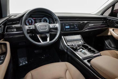 2024 Audi Q7 45 Premium Plus