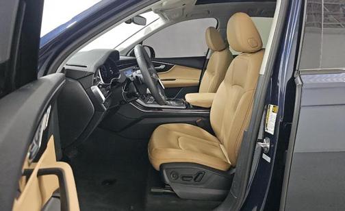 2024 Audi Q7 45 Premium Plus