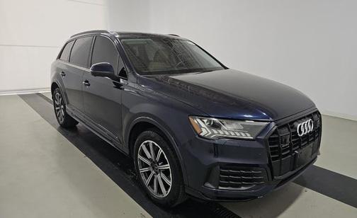 2024 Audi Q7 45 Premium Plus