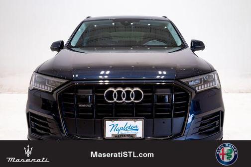Waitomo Blue Metallic 2024 Audi Q7 45 Premium Plus