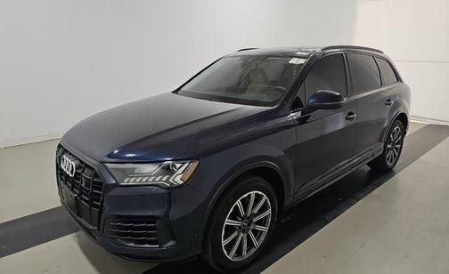 2024 Audi Q7 45 Premium Plus