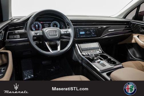 Waitomo Blue Metallic 2024 Audi Q7 45 Premium Plus