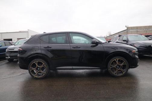 2025 Alfa Romeo Tonale Intensa AWD