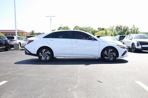 2025 Hyundai ELANTRA Sport