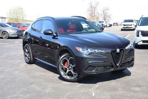 2024 Alfa Romeo Stelvio Veloce AWD