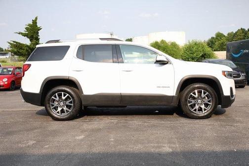 2023 GMC Acadia AWD SLT