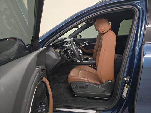 Galaxy Blue Metallic 2021 Audi e-tron Premium Plus