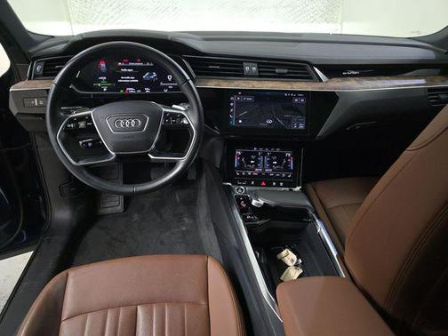 Galaxy Blue Metallic 2021 Audi e-tron Premium Plus