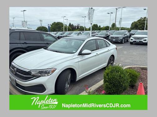 Opal White Pearl 2024 Volkswagen Jetta 1.5T SE