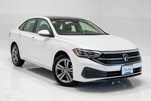 Opal White Pearl 2024 Volkswagen Jetta 1.5T SE