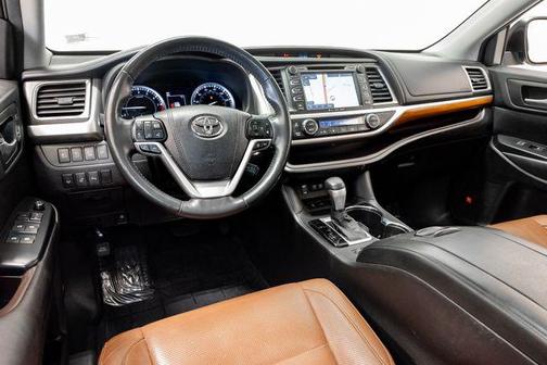 Alumina Jade Metallic 2017 Toyota Highlander Limited Platinum