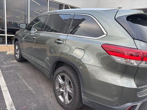 2017 Toyota Highlander Limited Platinum