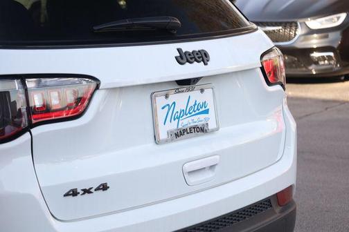 Bright White Clearcoat 2026 Jeep Compass Latitude
