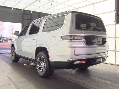 2023 Jeep Grand Wagoneer 4x4
