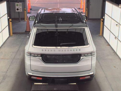 2023 Jeep Grand Wagoneer 4x4