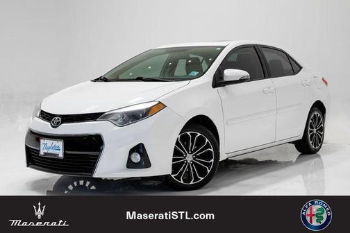 Super White 2016 Toyota Corolla S Plus