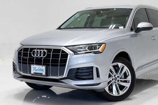 Silver Metallic 2021 Audi Q7 45 Premium Plus